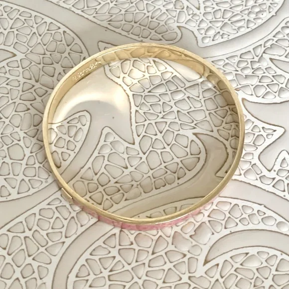 ✨NEW✨COACH PINK & GOLD BANGLE BRACELET - Picture 5 of 9